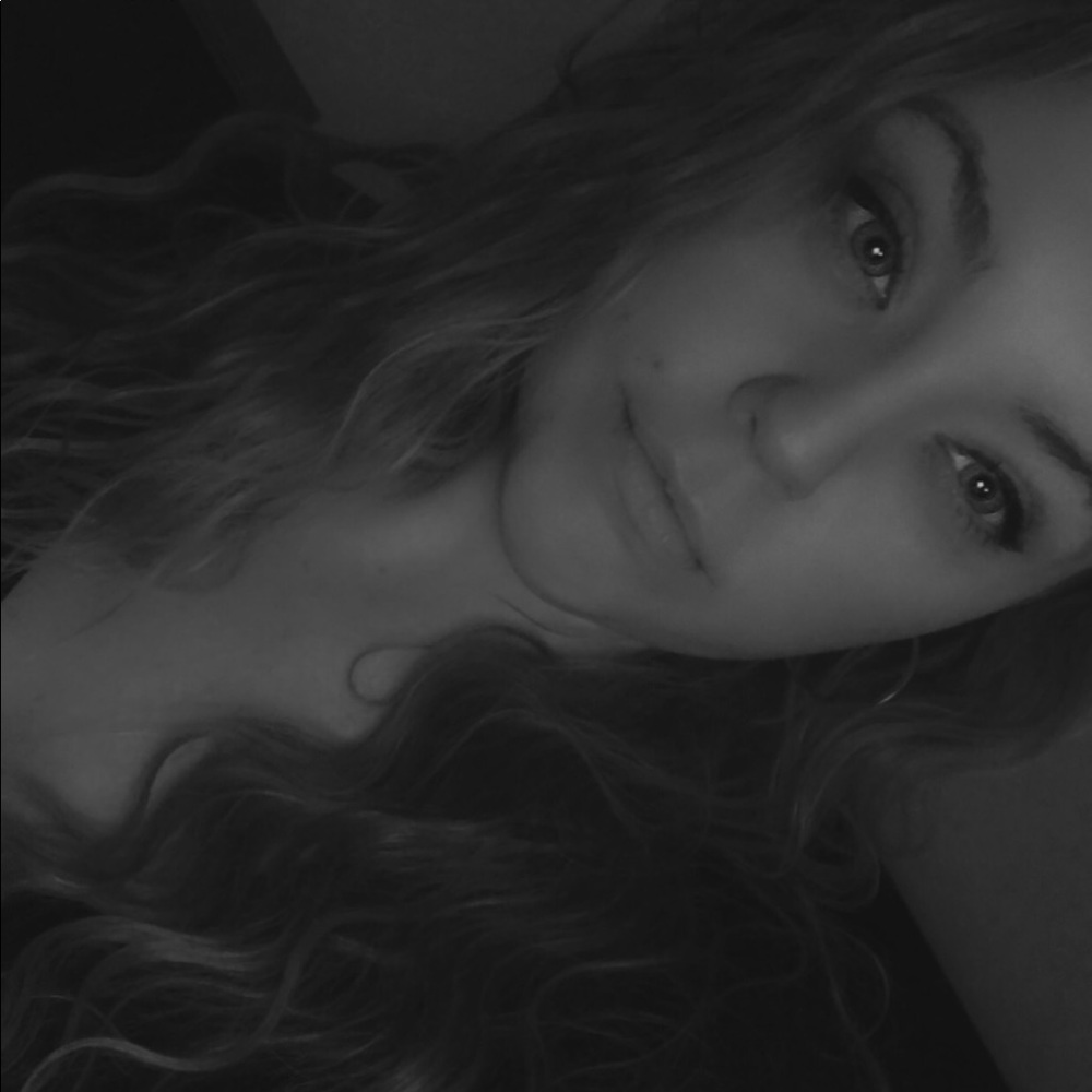 Meet your Posher, Britnie